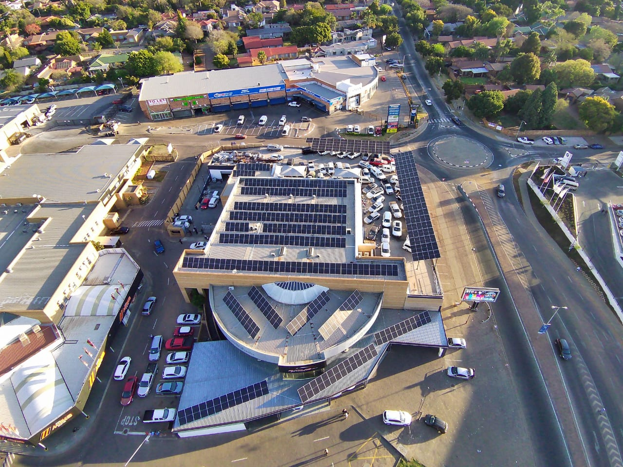 Commercial rooftop solar system installed by Watt-Core Solutions